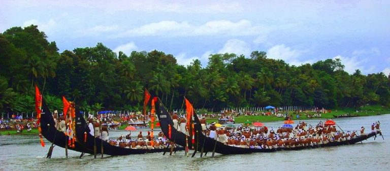 Aranmula Boat Race 2014 Online